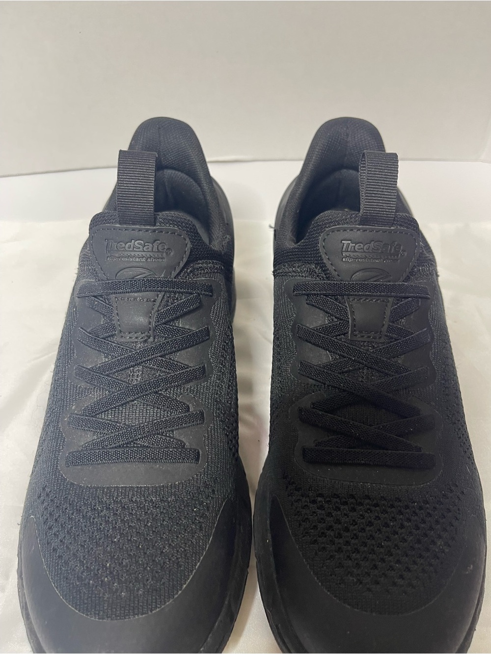 Tredsafe women non Slip Resistant Shoes Black Non Slip Enduro Pro Insole Size 9